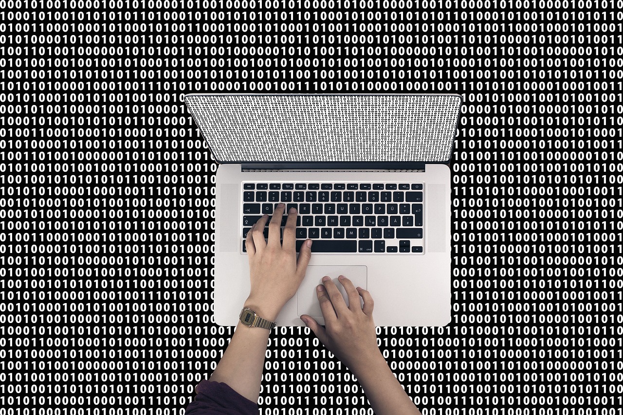 节后首日揭秘,内鬼梁万里被查——深度剖析事件始末 节后首日揭秘,内鬼梁万里被查——深度剖析事件始末