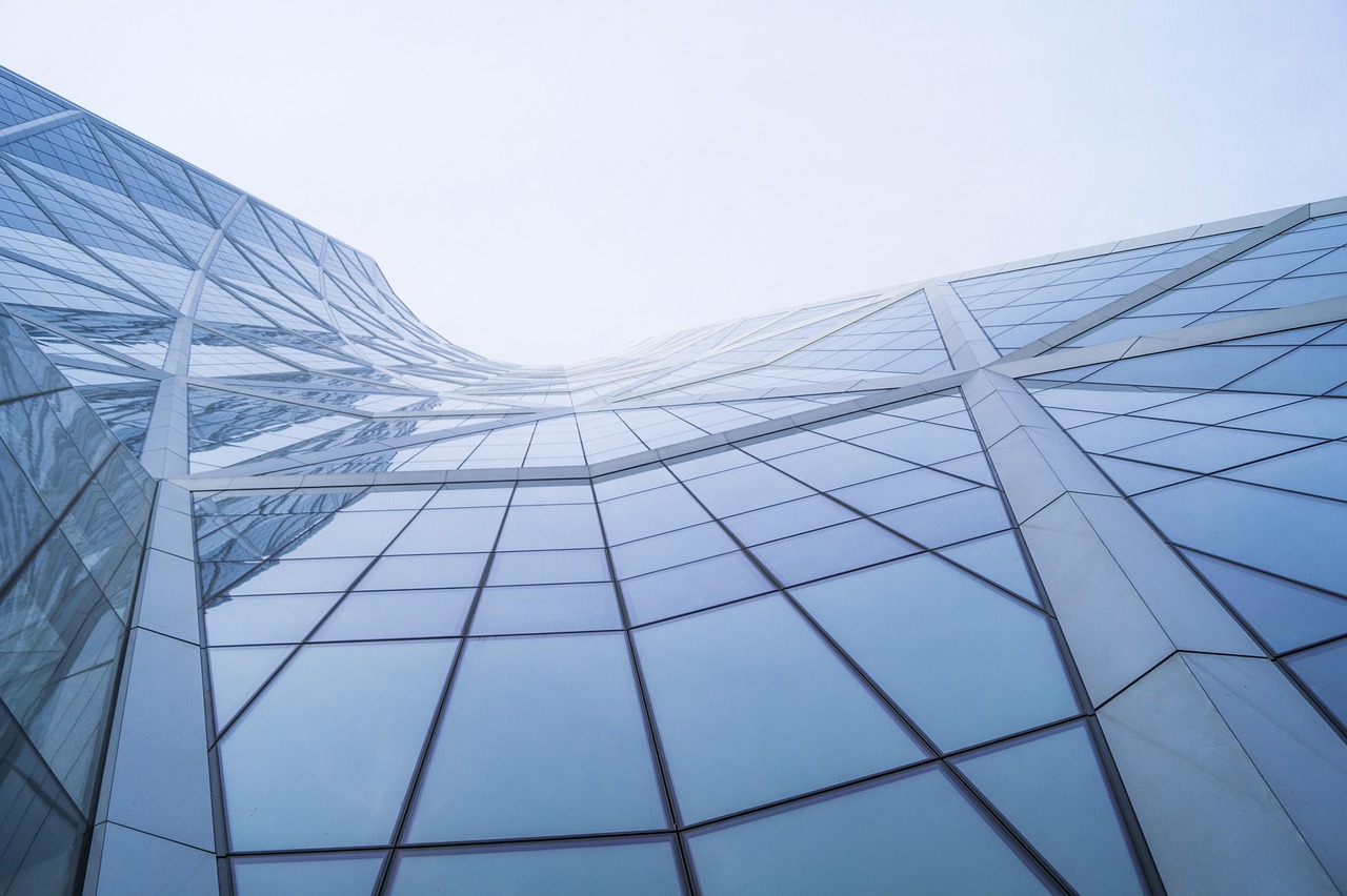 一只穿越周期的成长之舟 —— 福耀玻璃的投资故事 一只穿越周期的成长之舟 —— 福耀玻璃的投资故事